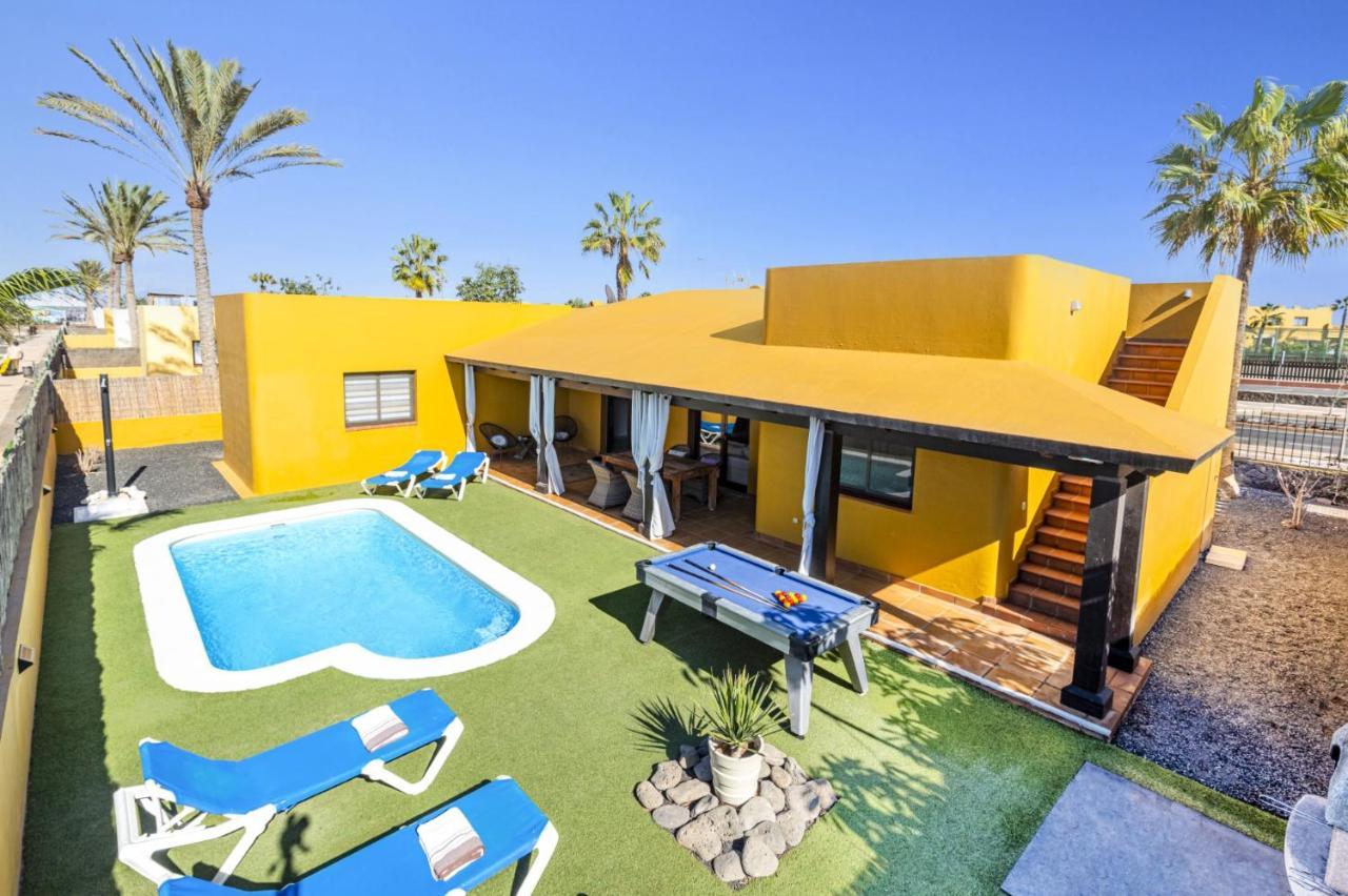 קורלחו Villa Papagayo Deluxe By Villa Plus מראה חיצוני תמונה